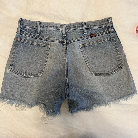 Vintage Rustler cut off jean shorts - Picture 2 of 4